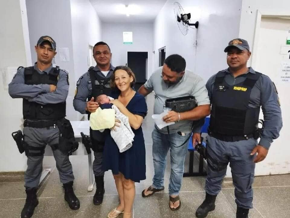 Bebê com três dias de vida é salvo por policiais militares em MT