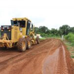 abertura de estrada rural beneficia produtores da comunidade fazenda fenix ii