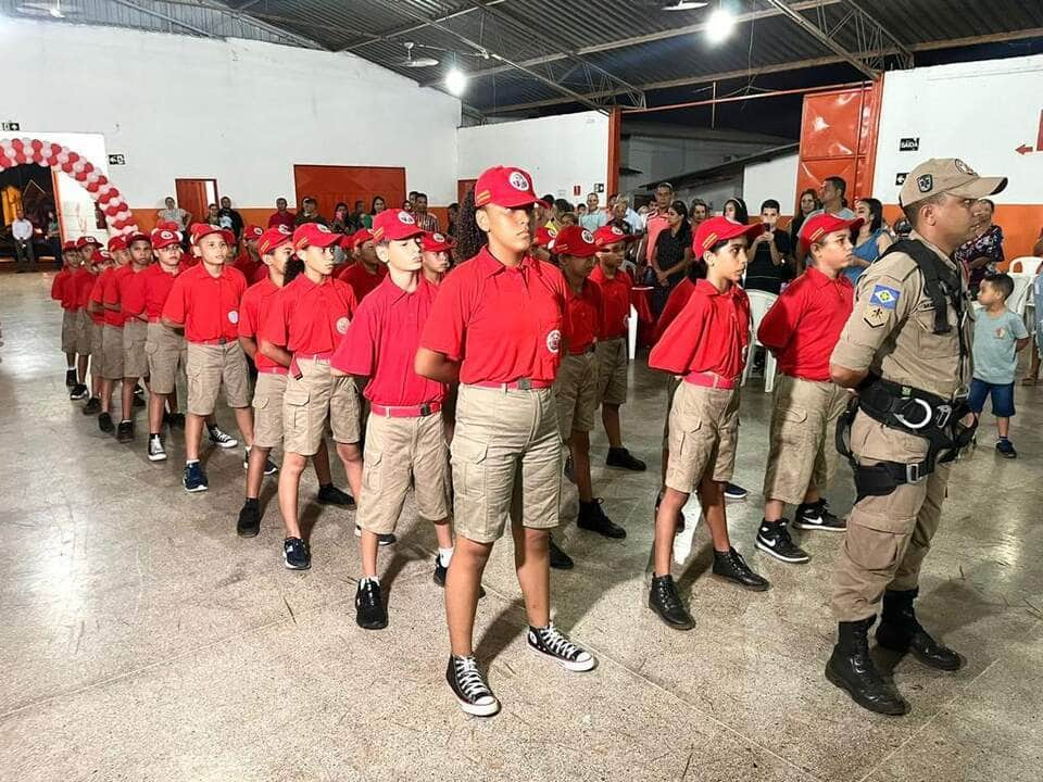 cbmmt realiza encerramento do projeto social bombeiros do futuro” em juscimeira