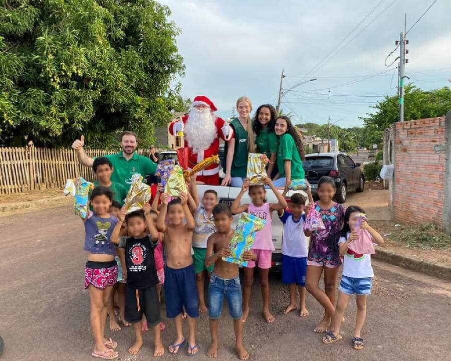 defensoria entrega brinquedos roupas material escolar e comida a mais de 100 familias de baixa renda em canarana