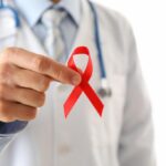 dia internacional de luta contra o hiv e a aids alerta para prevencao e o diagnostico precoce