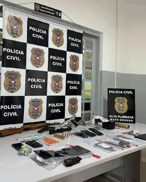 policia civil cumpre 16 mandados judiciais contra o trafico de drogas em alta floresta