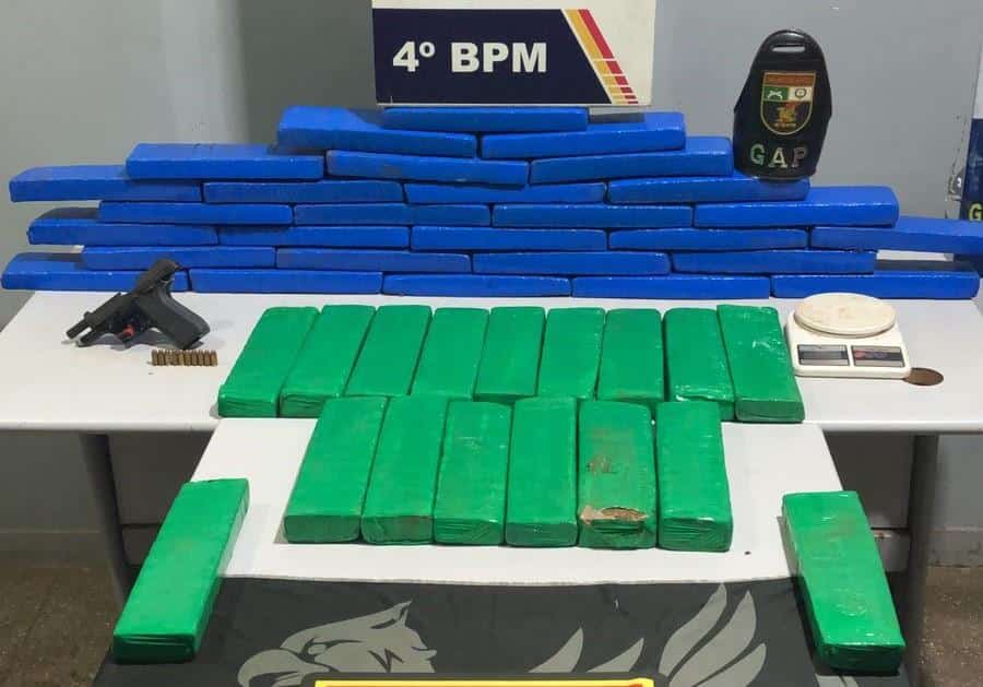 policiais militares apreendem 45 tabletes de maconha e prendem suspeito de trafico em varzea grande