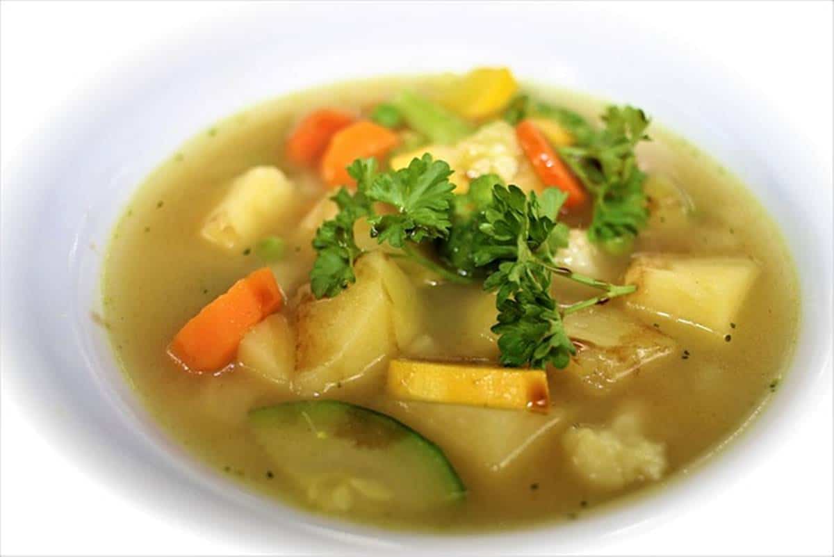 como fazer sopa de legumes