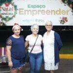 vila encantada recebe mulheres no espaco empreender” para comercializacao de doces natalinos