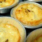 como fazer empada de queijo com cebola