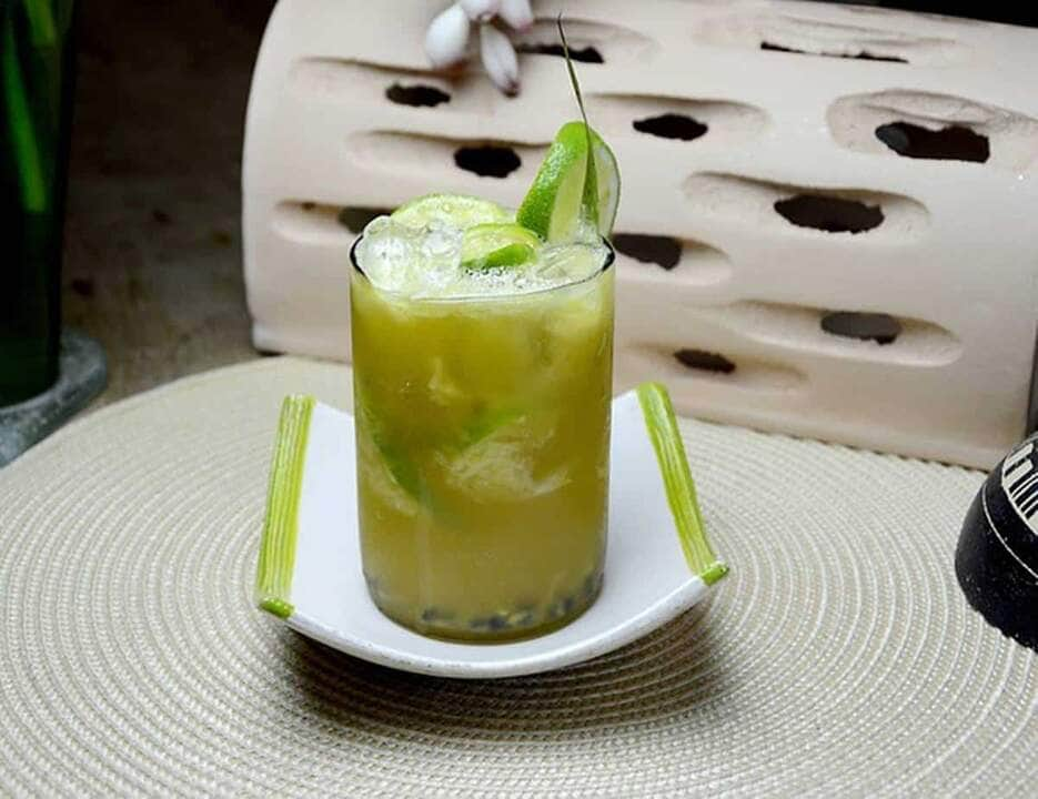 como fazer caipirinha de limão