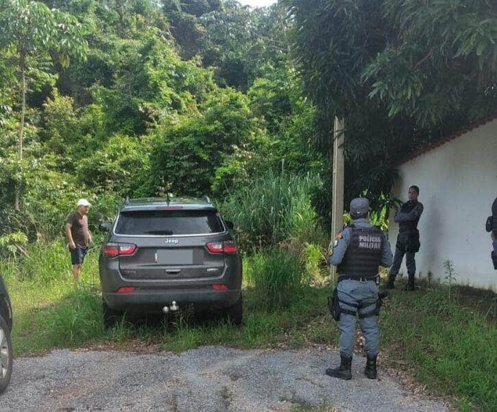 carro levado em assalto é recuperado