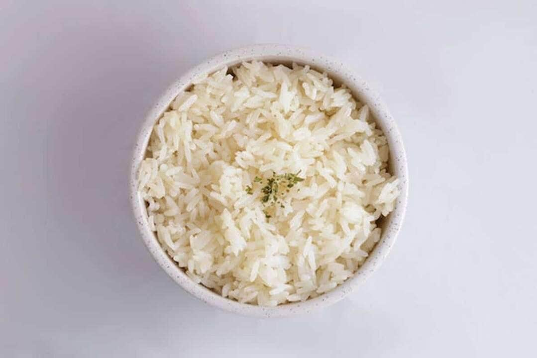 como fazer arroz na panela elétrica