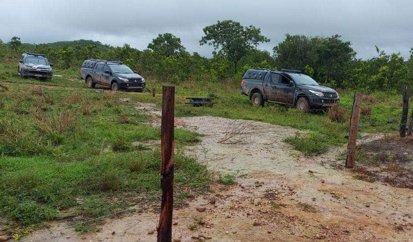 suspeitos de invadir propriedade rural e ameacar proprietaria sao presos em flagrante pela policia civil