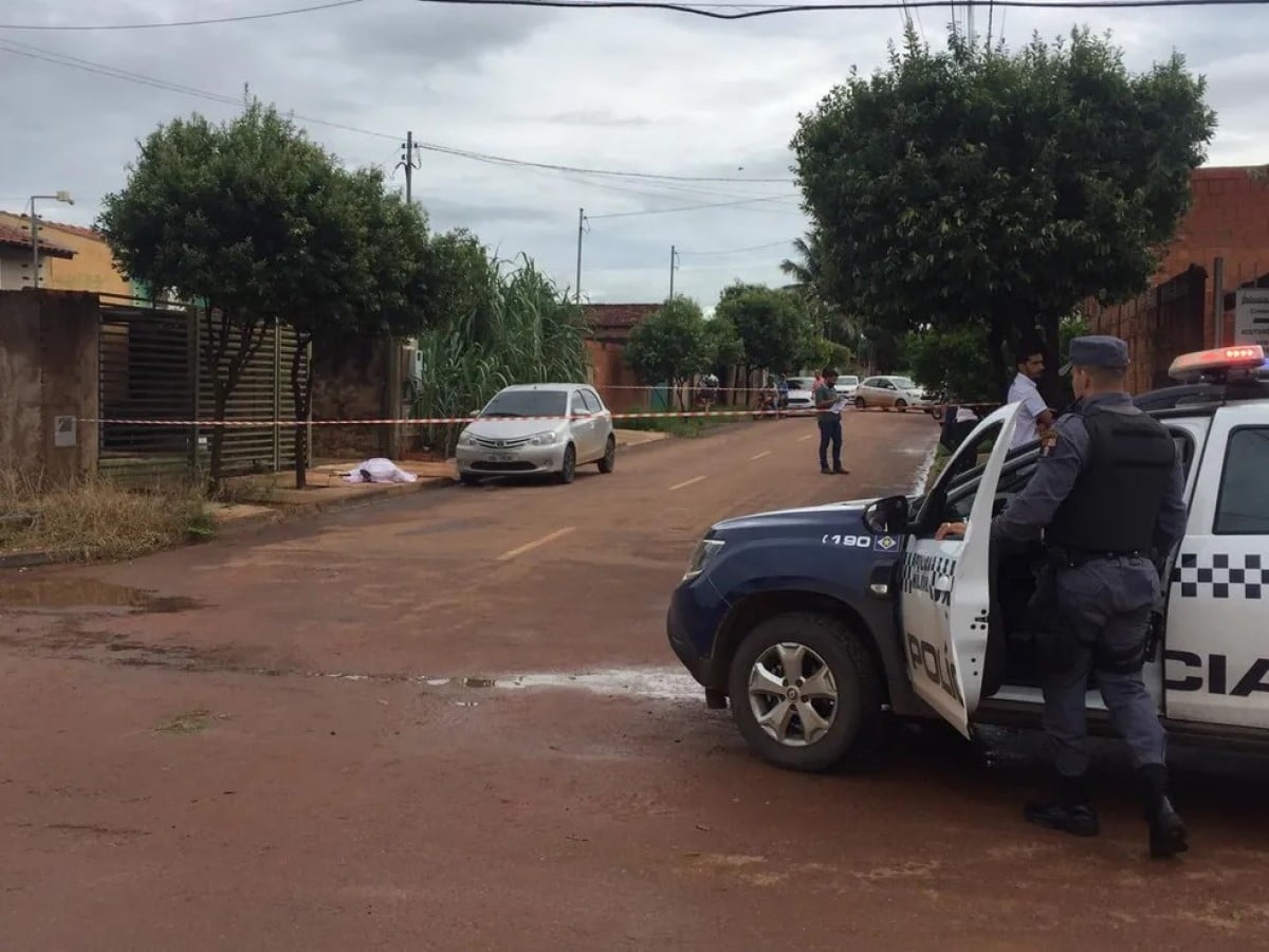 Bancária é morta a tiros em Rondonópolis; crime aconteceu nesta sexta-feira (27) 2 Bancária é morta a tiros em Rondonópolis; crime aconteceu nesta sexta-feira (27)