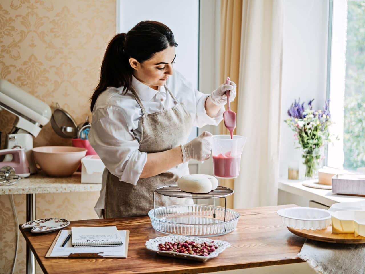 Que tal uma mousse de morango nesse domingo, 26 de fevereiro?