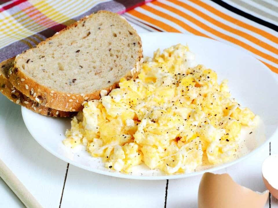 como fazer pão com ovo