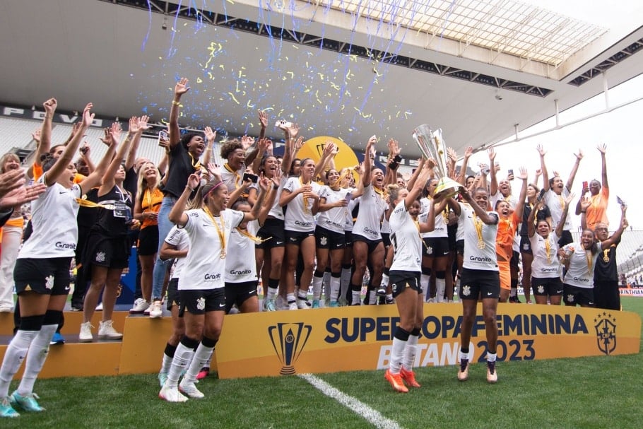 corinthians e bicampeao da supercopa feminina betano 2023