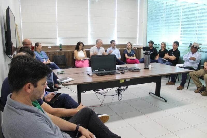 prefeitura reune instituicoes para discutir a agricultura familiar em lucas do rio verde