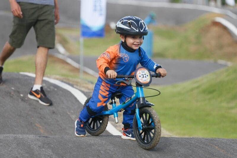 1ª copinha de bmx racing reuniu pilotos de 2 a 16 anos em lucas do rio verde