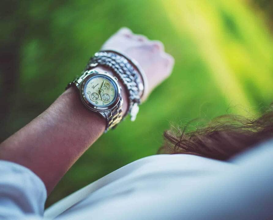 Numerologia: o que significa olhar para o relógio às 07:07 2 Você sabe do que se trata a "hora do espelho"? Nós lhe contamos o que os especialistas em horóscopo numerológico dizem com uma análise profunda sobre este horário em particular.