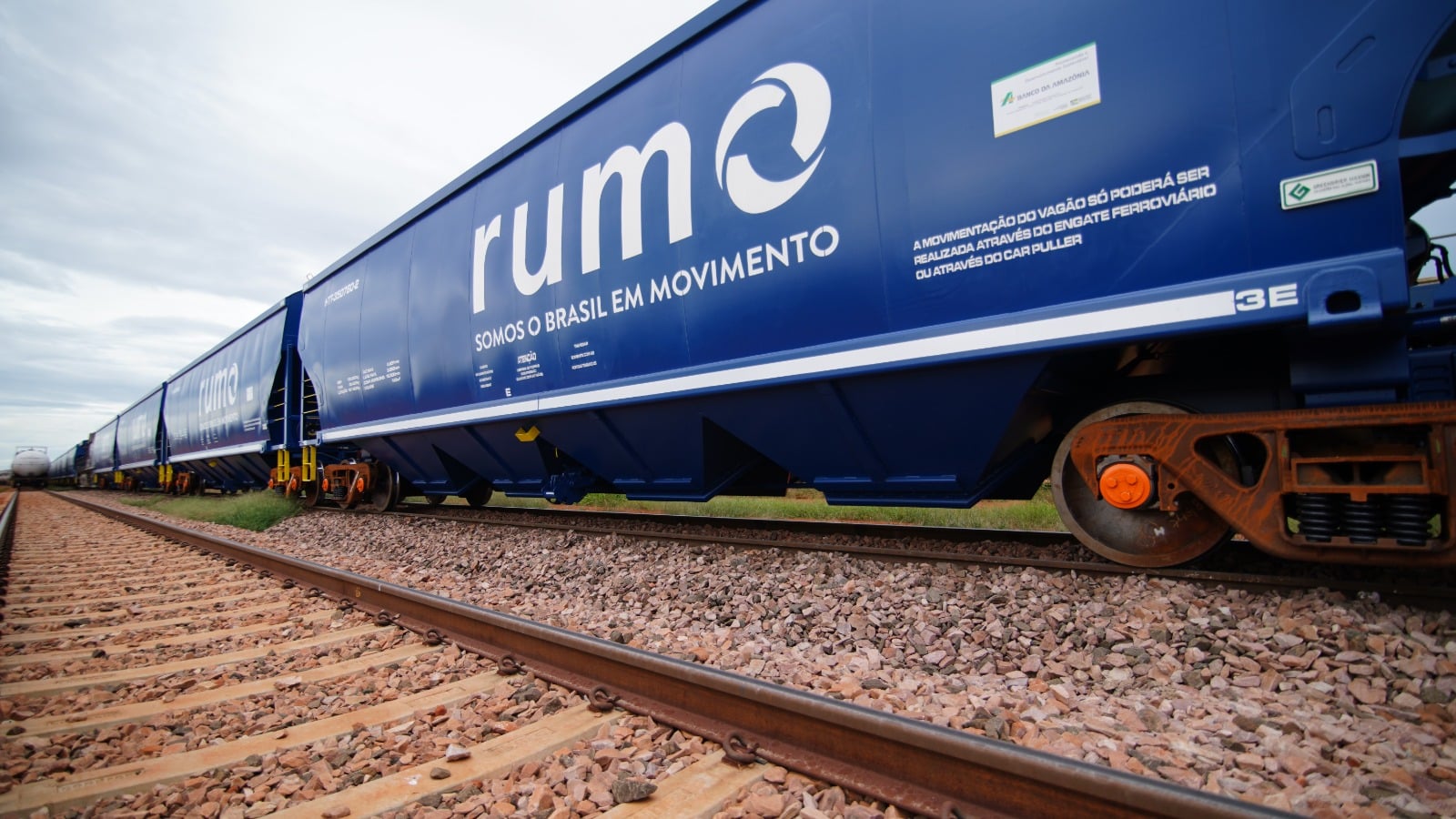 Capacidade operacional da ferrovia e geração de empregos são destaques da Rumo no Show Safra.