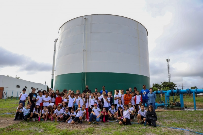 alunos da escola municipal marcelino espindola dutra realizam visita ao pt 14 do saae