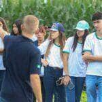 cerca de 600 estudantes visitaram o show safra e se encantaram com as atracoes da feira