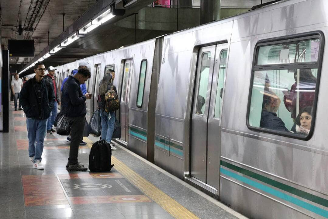 colisao paralisa circulacao do monotrilho em sao paulo scaled