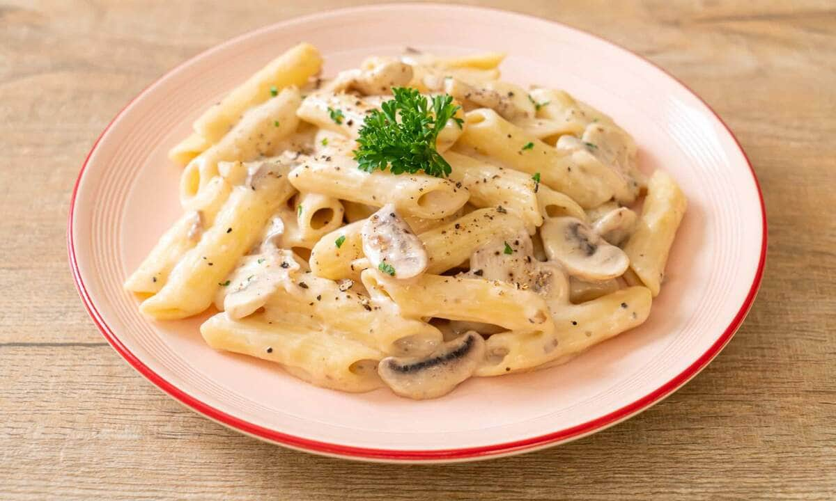 como fazer penne ao molho branco