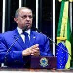 izalci critica suspensao de auxilio moradia a policiais e bombeiros do df