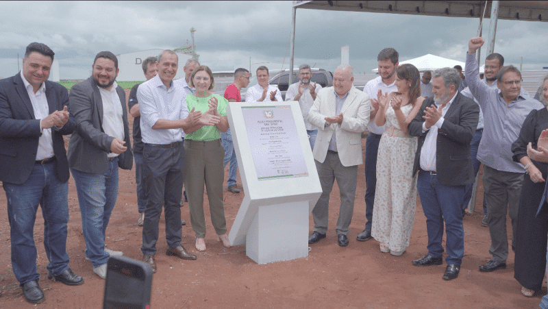 lancamento da pedra fundamental marca o inicio da construcao do sest senat em lucas do rio verde