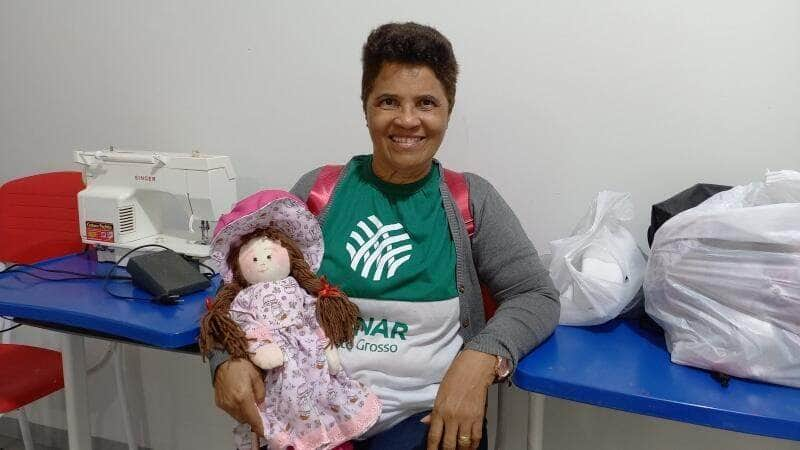 mulheres resgatam a infancia em curso de confeccao de boneca de pano