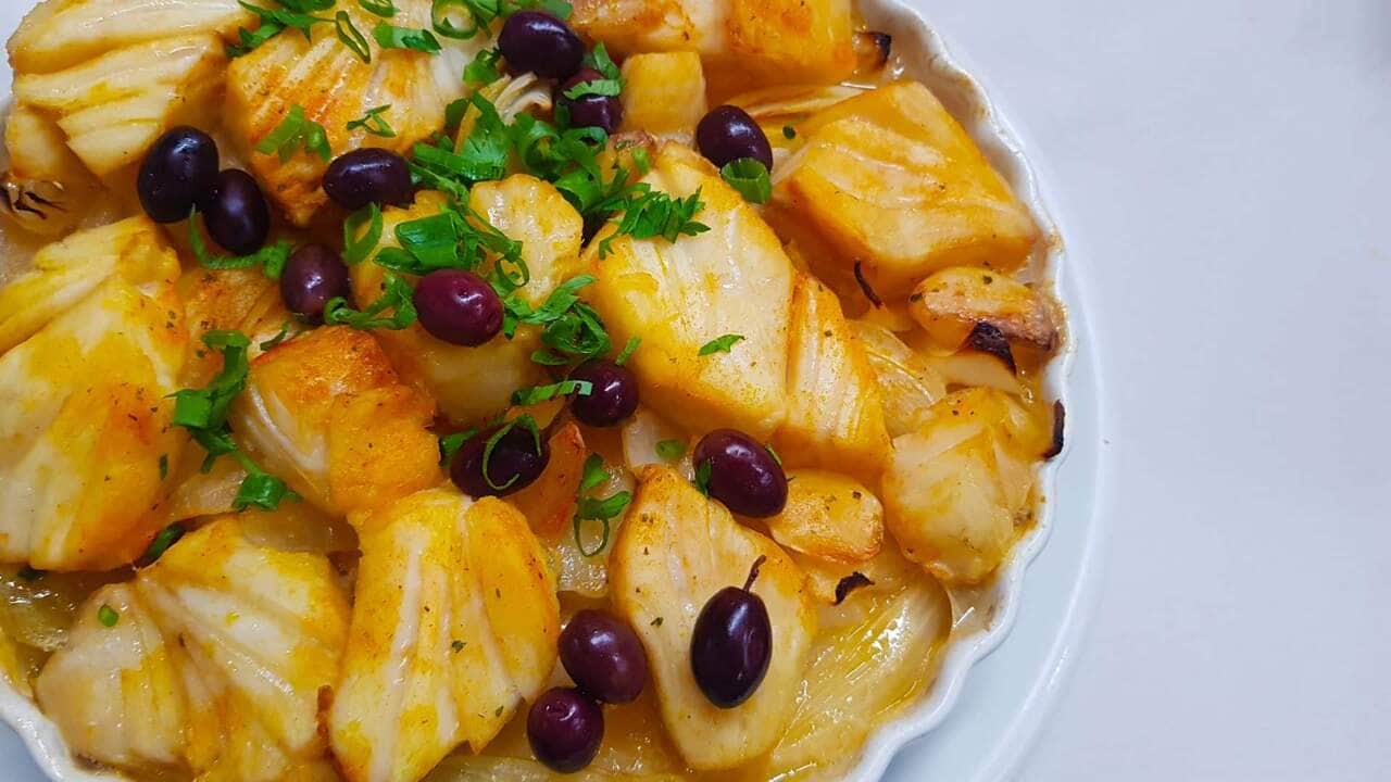Receita de bacalhau no forno: Uma receita tradicional portuguesa ...