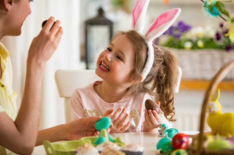 É melhor dar preferência aos chocolates amargos, que contêm maior quantidade de cacau