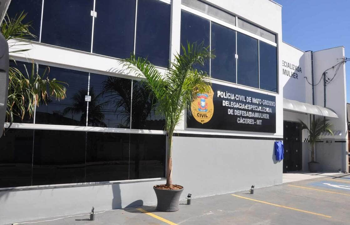 Investigado por descumprir medida protetiva e perseguir vitima e preso em MT scaled