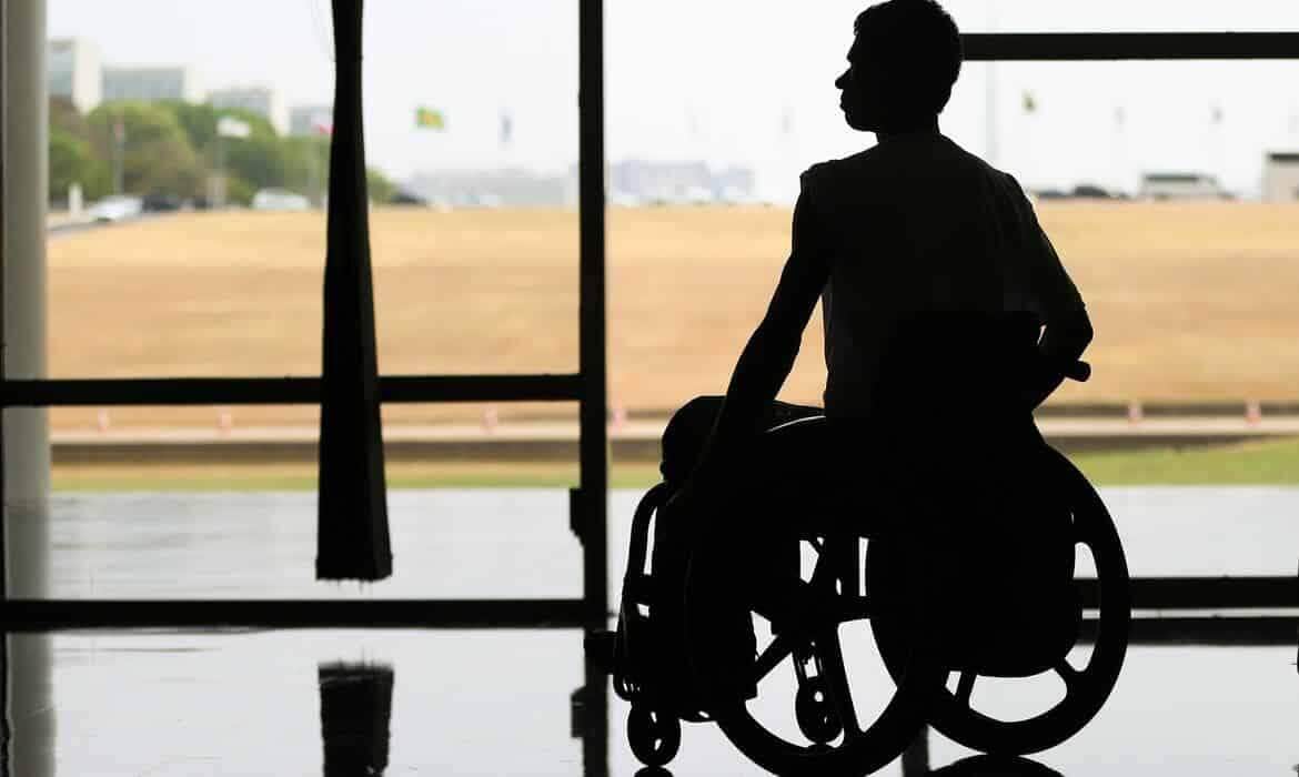 Projetos sobre direitos de pessoas com deficiência e impostos avançam em Mato Grosso