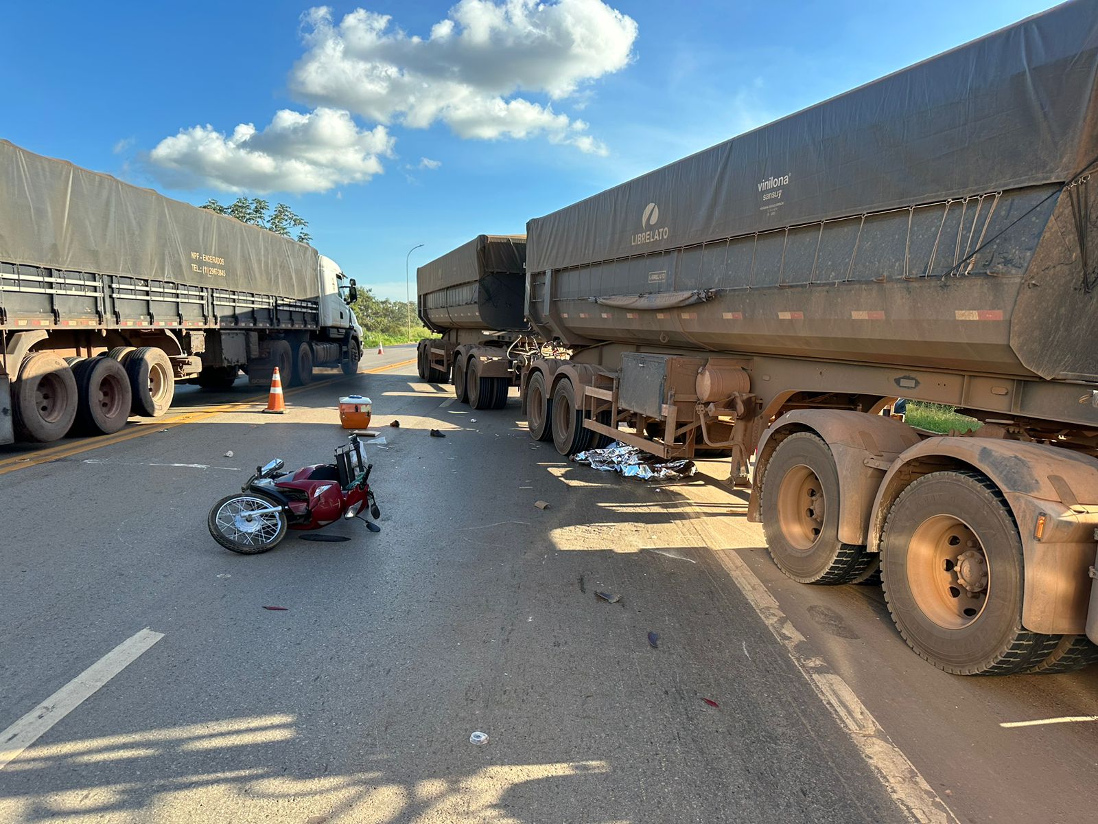 Vendedor de sorvetes morre atropelado por carreta em Sorriso