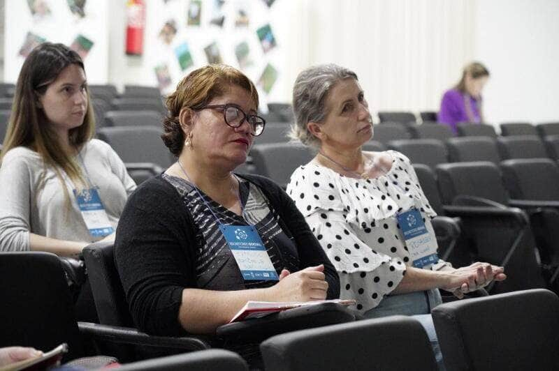 assistencia social participa de curso de formacao sobre metodologia do escritorio social