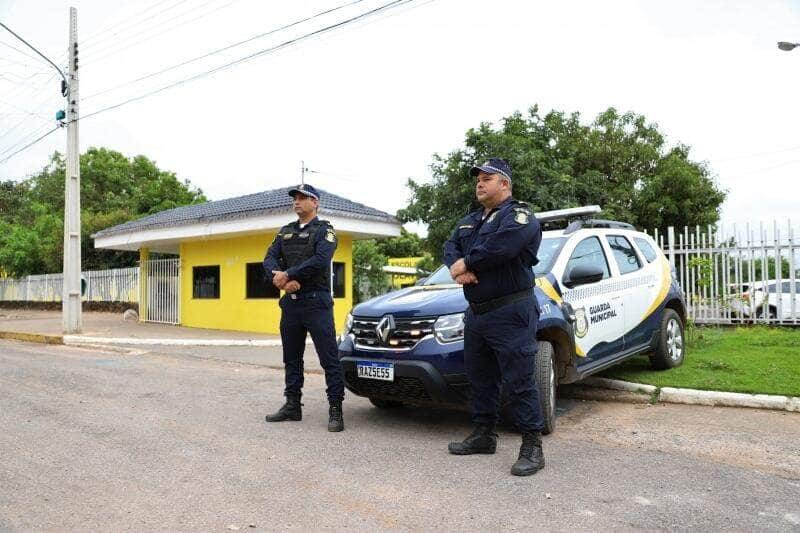 forcas de seguranca intensificam policiamento em todas as escolas de lucas do rio verde