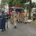 Três crianças e um adulto morrem em incêndio no Recife; 15 ficam feridos