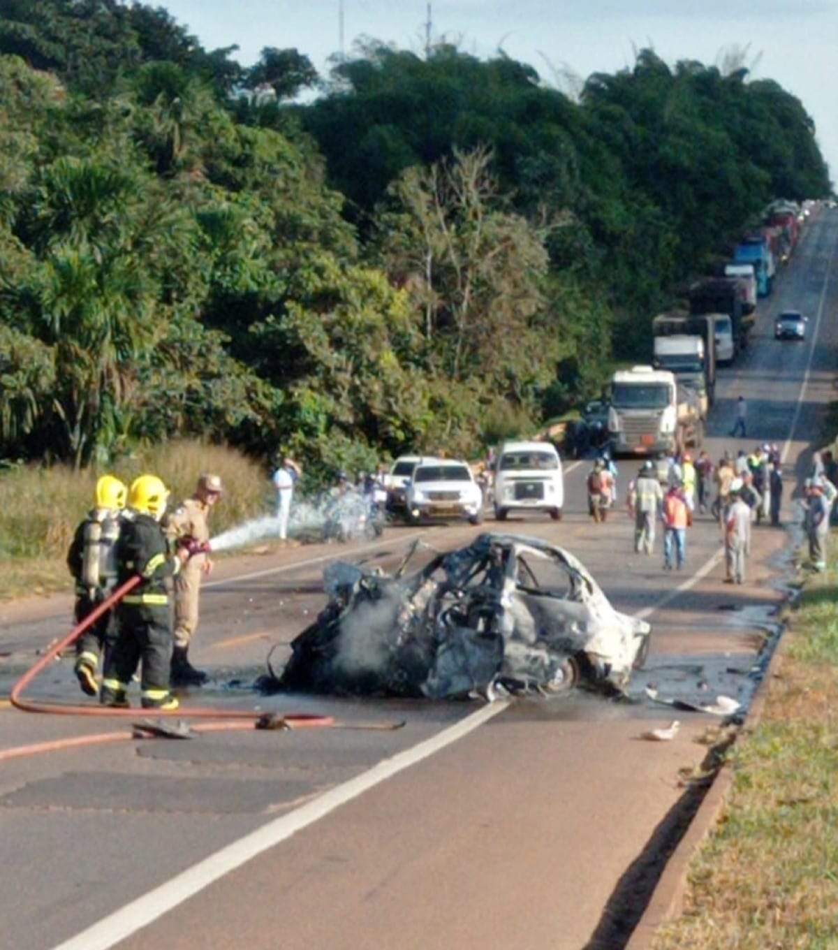 Motorista morre carbonizado em acidente na BR-163 em Sinop