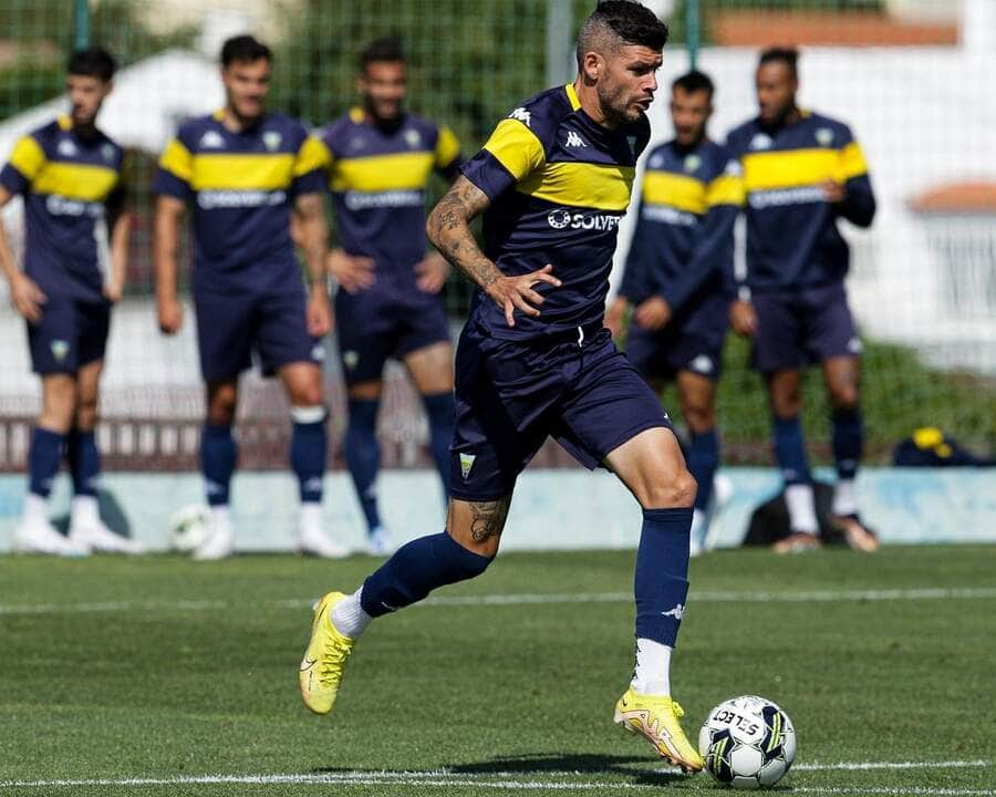 Estoril x Arouca; onde assistir ao vivo o jogo desta segunda-feira (15) pelo Campeonato Português. Foto: Divulgação Estoril