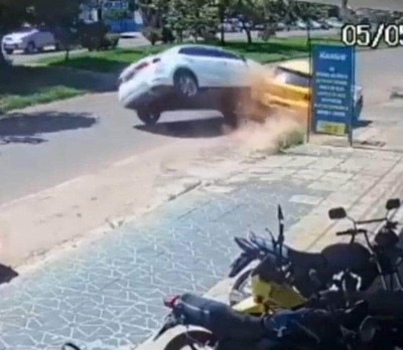 Gravida passa mal e capota carro no Norte de Mato Grosso