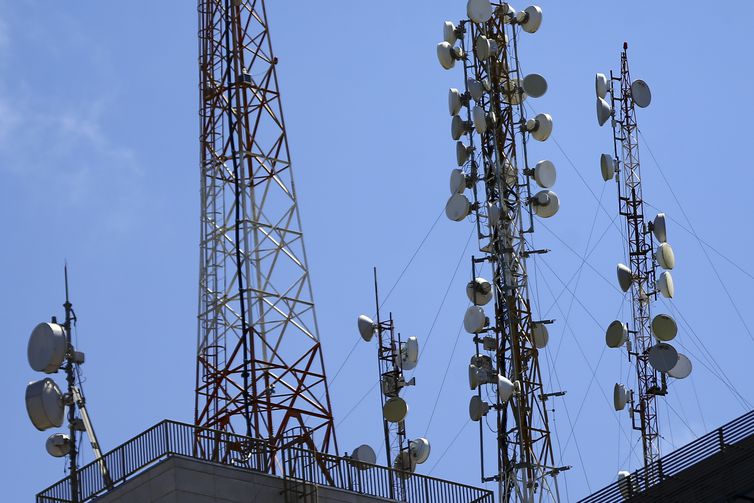 Antenas de telefonia celular.