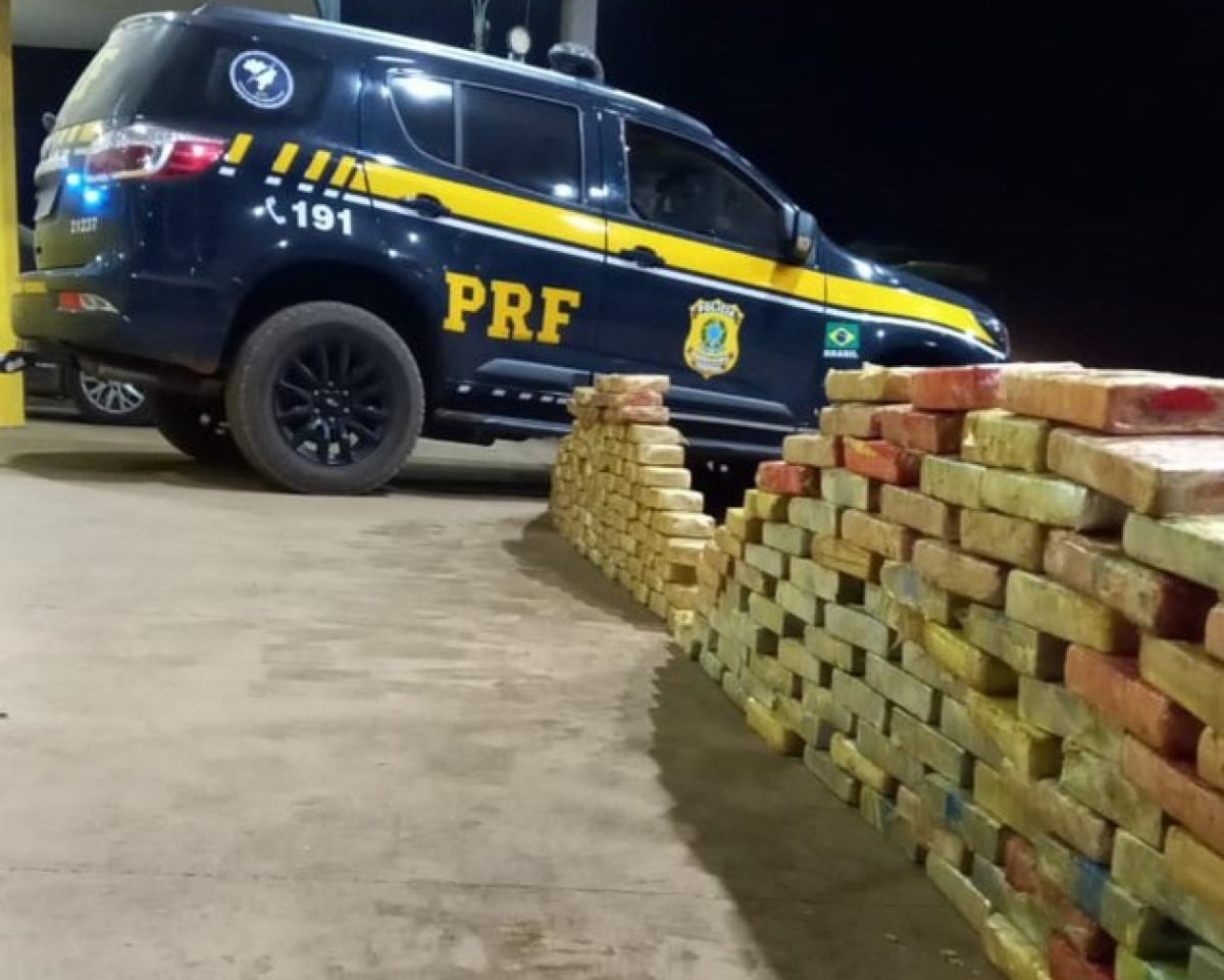 Em Campo Verde-MT, PRF apreende aproximadamente 210 kg de cocaína em caminhão