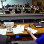 cdh aprova revogacao de artigo da reforma trabalhista sobre dispensa de trabalhador