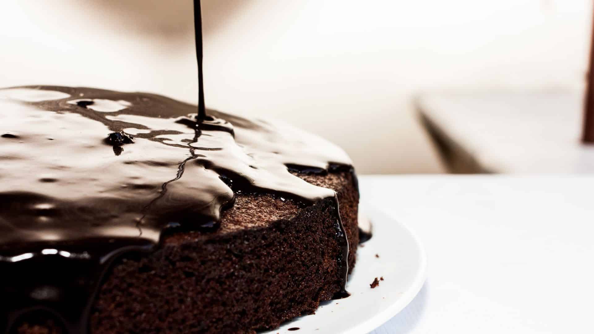 como fazer bolo de chocolate