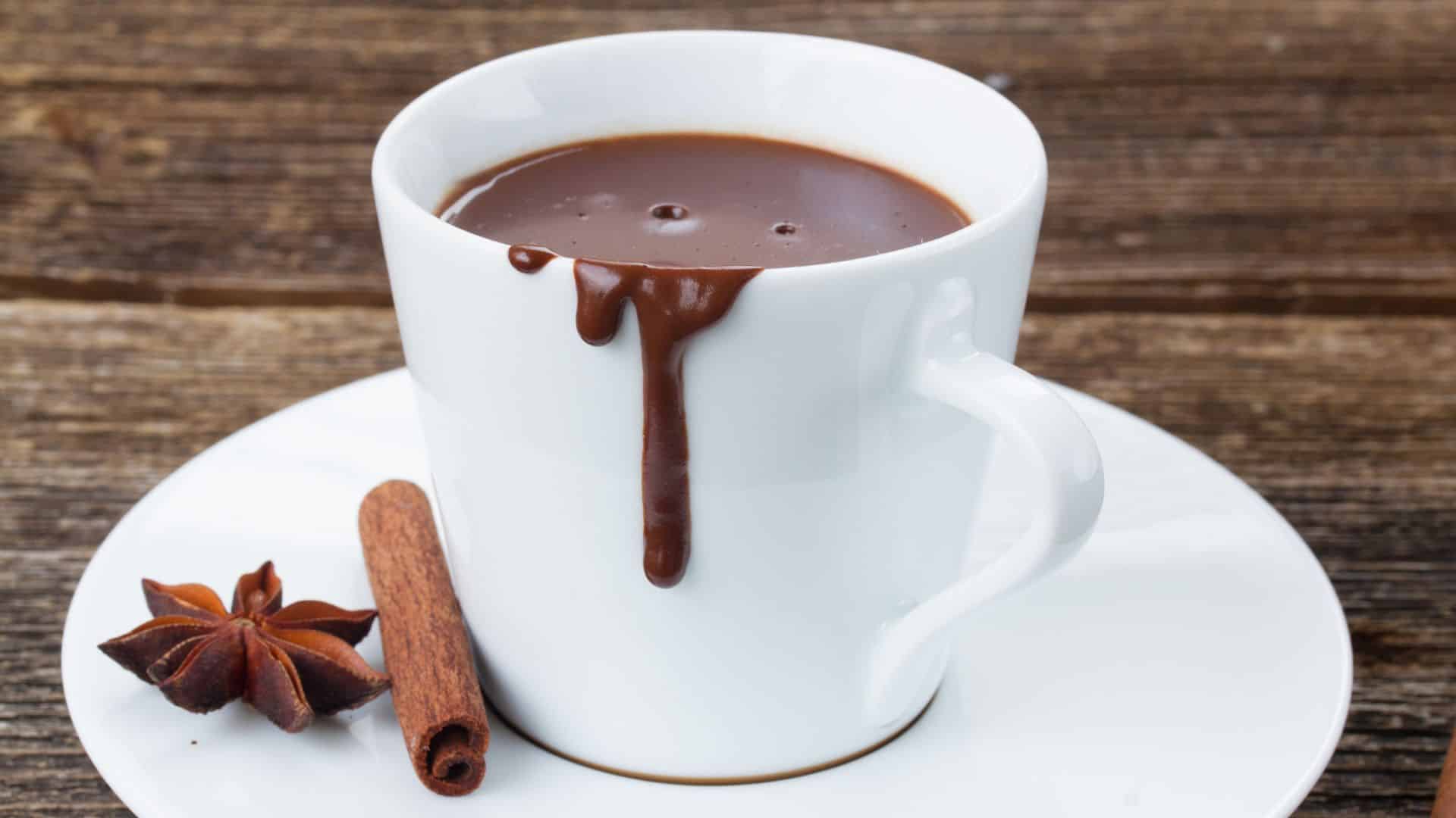 como fazer chocolate quente