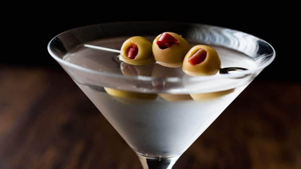Como fazer o dry martini perfeito o guia completo CenárioMT