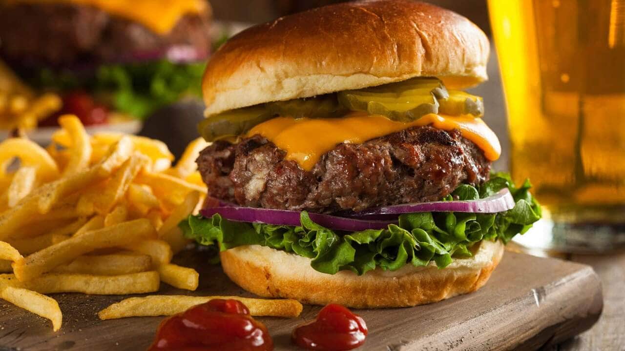 como fazer hamburguer de carne moída