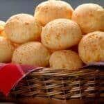 como fazer pão de queijo