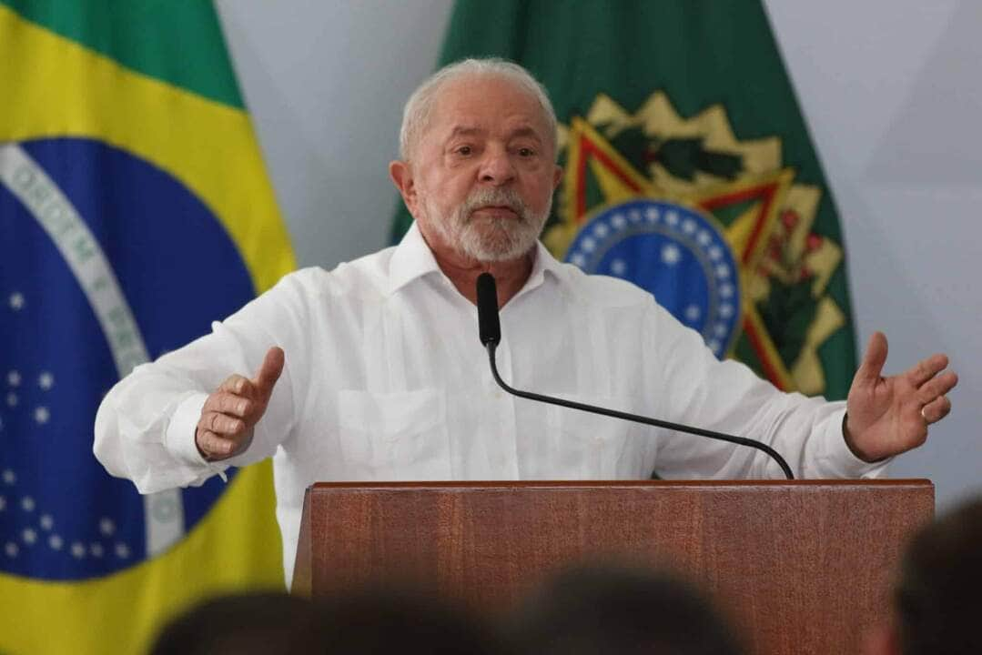 lula anuncia politica de reajuste do salario minimo e isencao de ir scaled