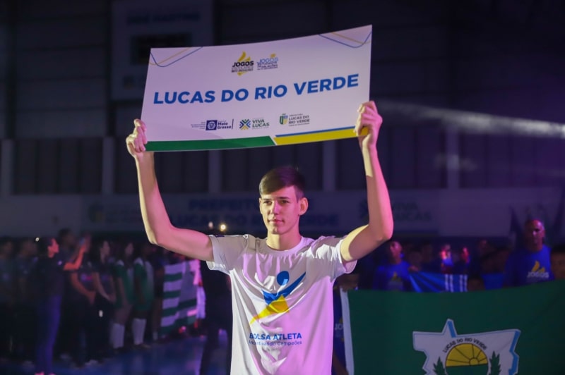 Aberturas oficiais celebram o início dos Jogos Estudantis e Jogos Escolares em Lucas do Rio Verde